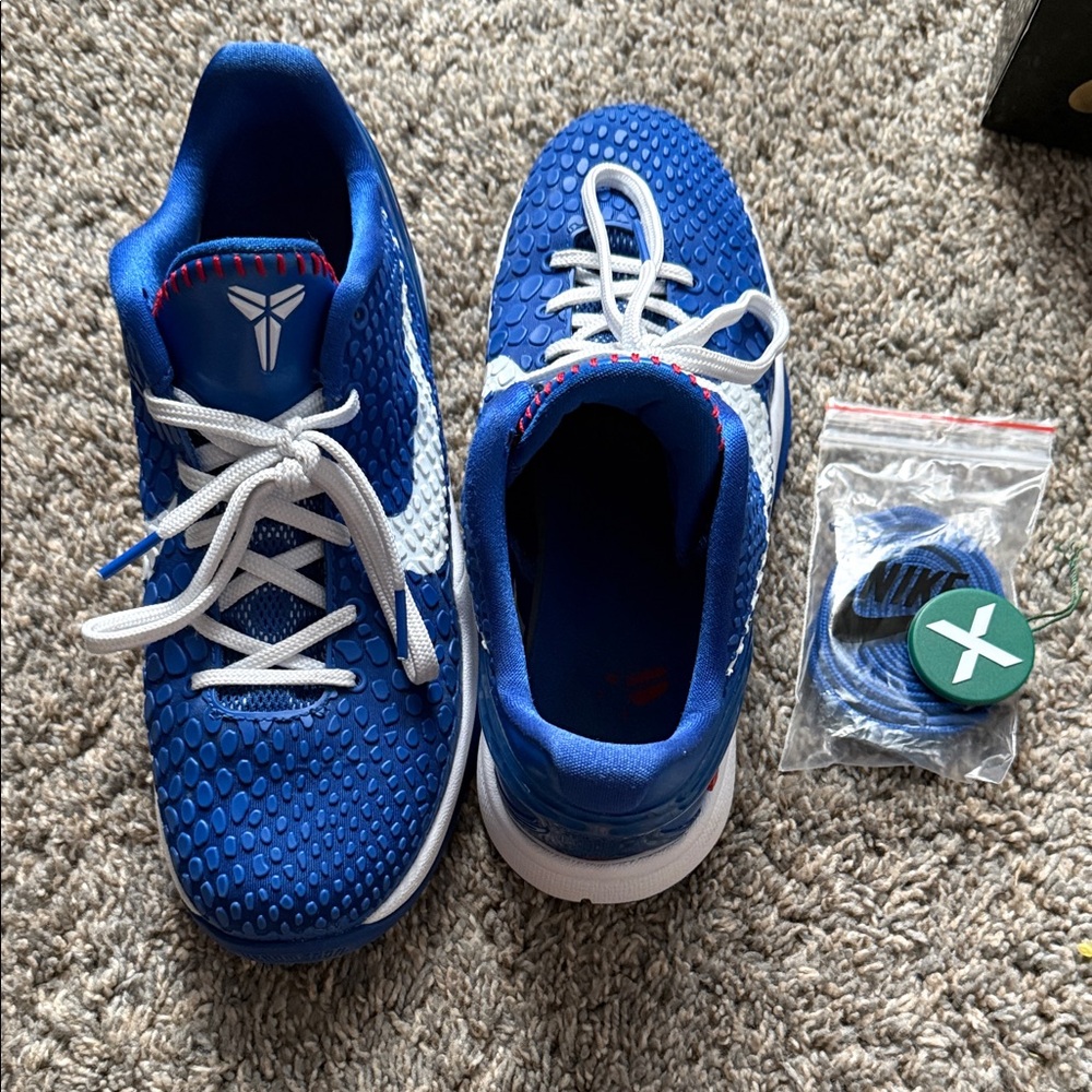 Nike Kobe Dodgers Y6.5